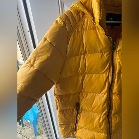 GUESS Yellow Winter Hooded Puffer Jacket Size Xl Men - Picture 2 of 10